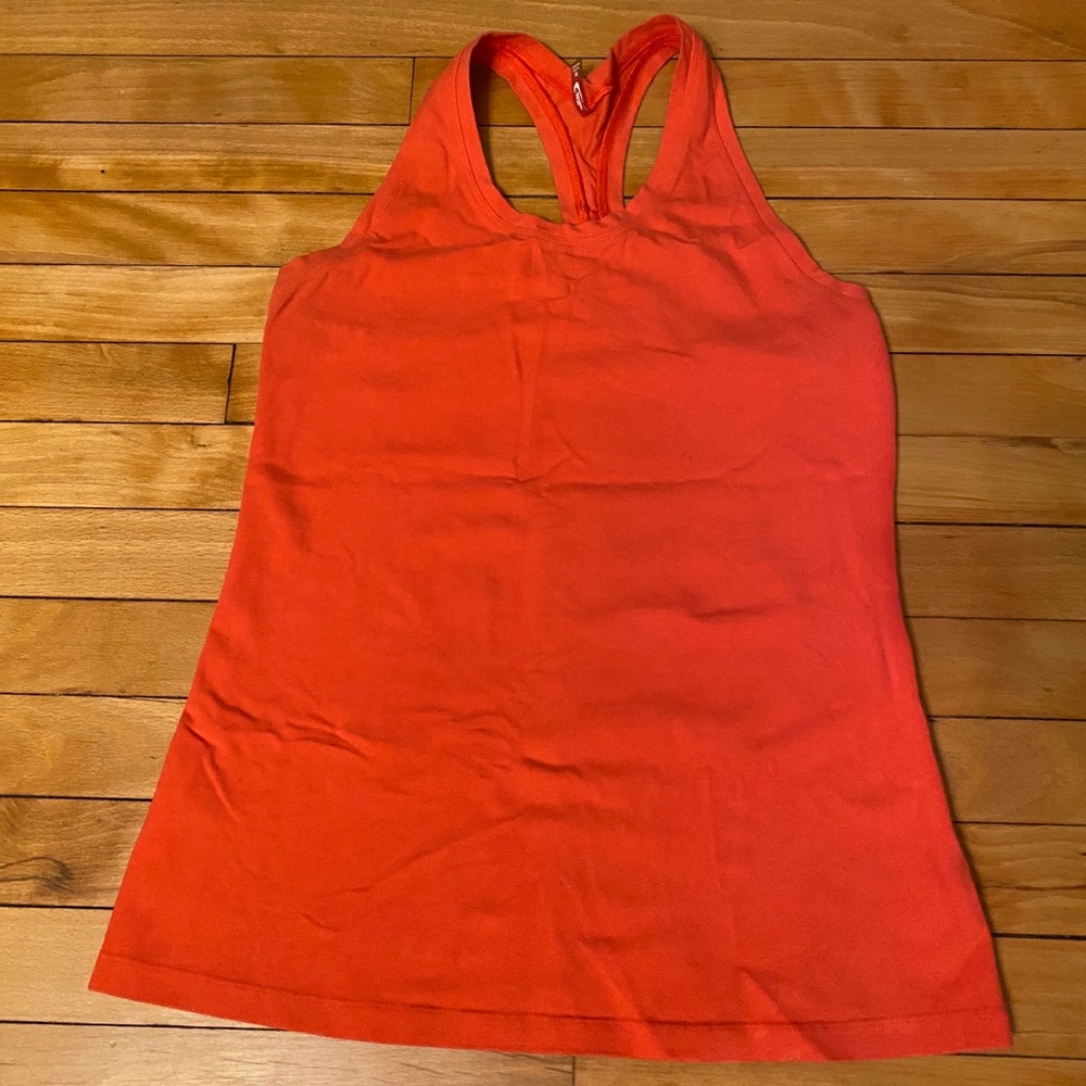Workout tank top bundle (4 tanks included)
